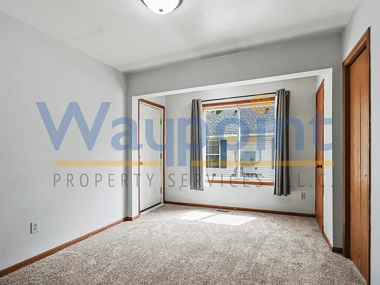 632 E Washington St #1 — Photo 4