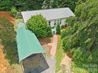 98 Cardinal Ln, Burnsville, NC 28714