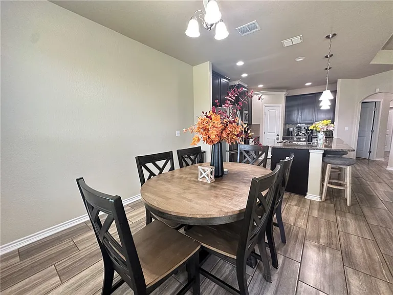 1016 Santa Catalina St — Photo 11