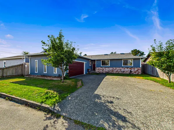 30 Robbie Ln, Eureka, CA 95501