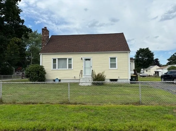 6 Priscilla Ave, Bellingham, MA 02019