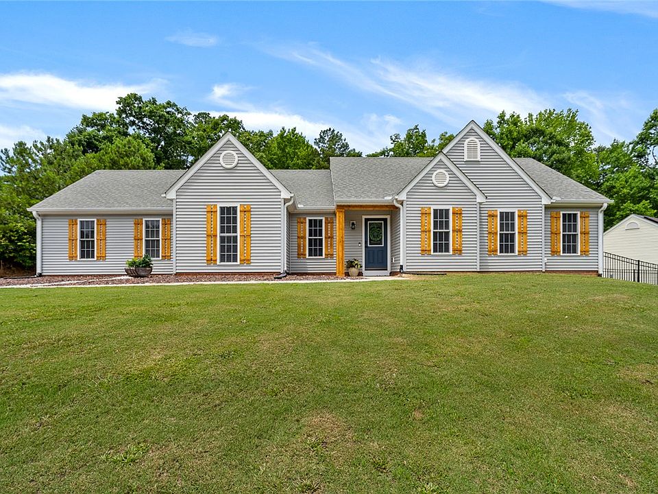 1st image of 153 Rock Moss Dr