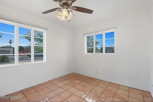 1308 E Spring St — Photo 17