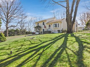 37 Esquire Rd, Norwalk, CT 06851