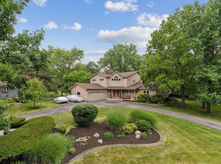 160 Cornwall Dr, Crete, IL 60417