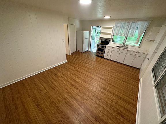 3rd image of 3407 Alani Dr #3