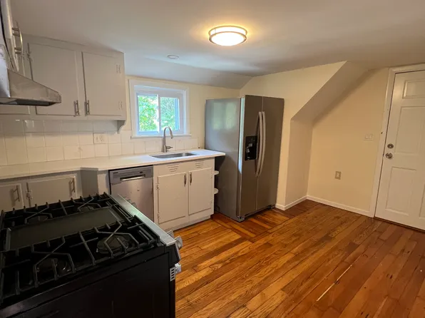 178 Cohasset St APT 3, Worcester, MA 01604