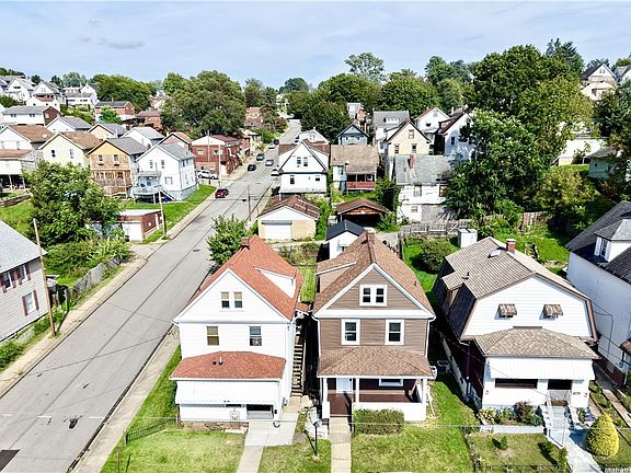 3rd image of 1528 Victoria Ave