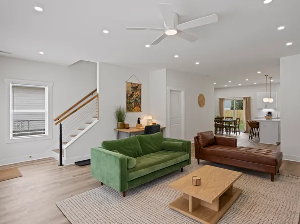 5 McDade St #A, Greenville, SC 29611