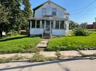 524 Madison Ave, Dixon, IL 61021