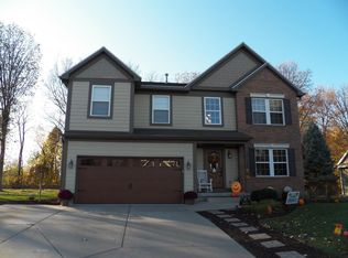 10655 Knockaderry Dr, Grand Ledge, MI 48837