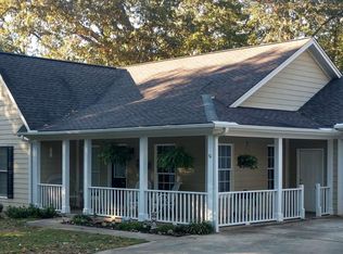 199 Lake Louise Rd, Toccoa, GA 30577