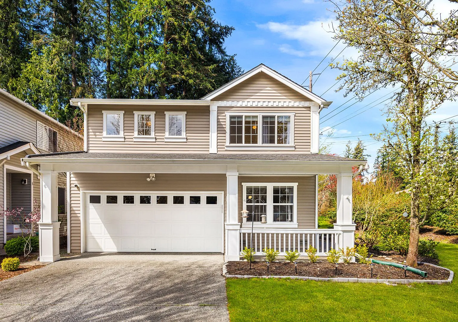 Charming 4 Bedroom Plus Office Westhill Retreat Backing to Greenbelt — Photo 1