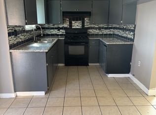 4828 E Hedges Ave APT 106, Fresno, CA 93727