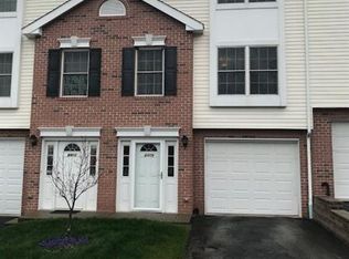 6909 Spring Valley Ln, Murrysville, PA 15632