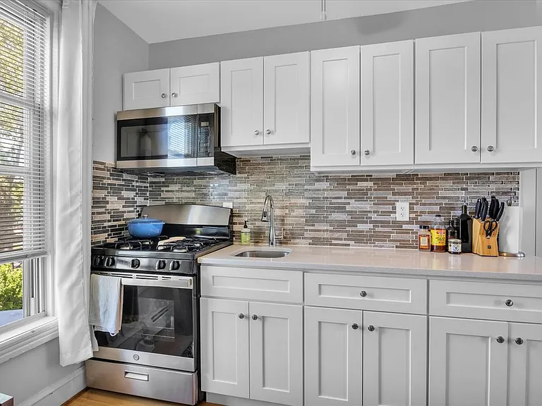 16 Lincoln Ave #4 — Photo 12