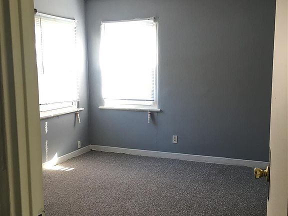 5th image of 2115 E 4th St #A