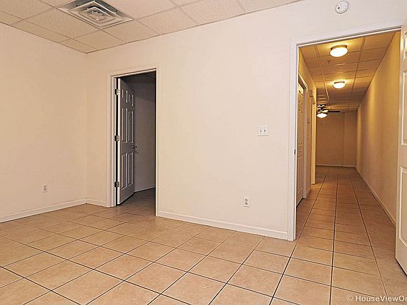 5th image of 820 N Sprigg St APT 7