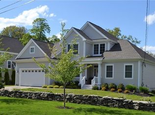 49 Walley St, Bristol, RI 02809