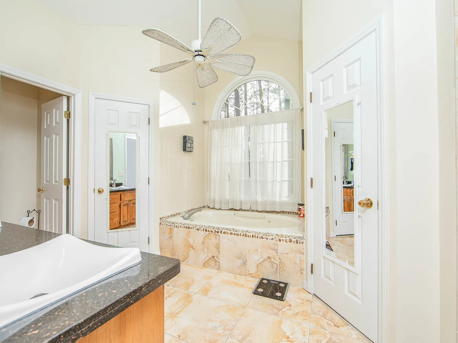 28900 Deercroft Drive - MB — Photo 3