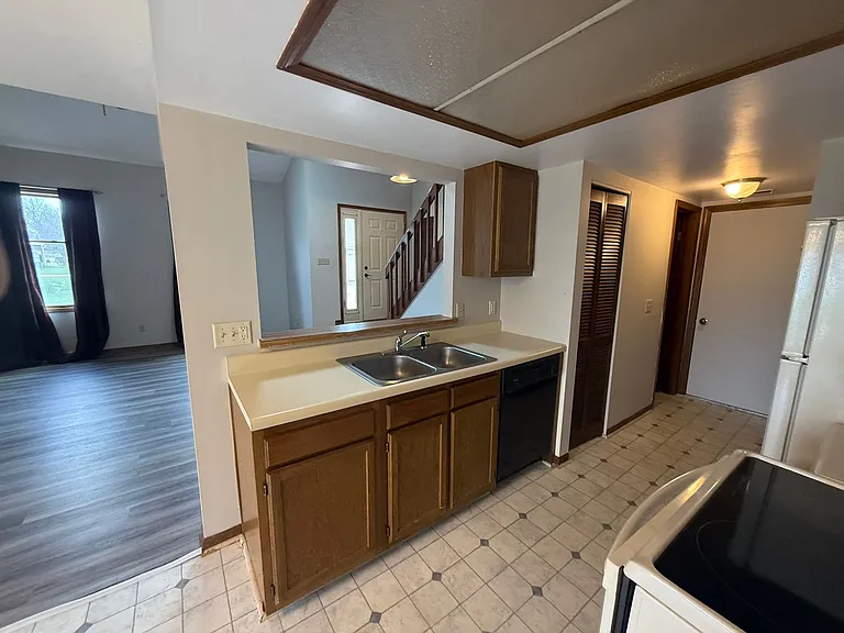 5123 Pinebrook Dr — Photo 15