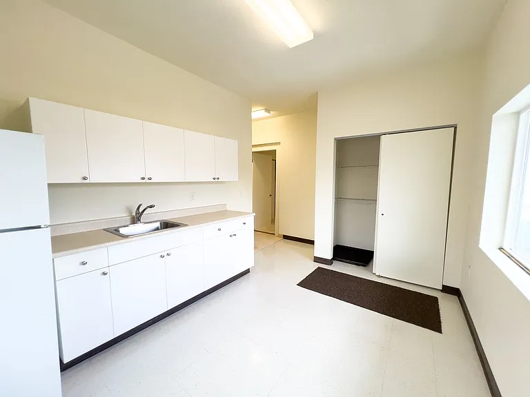 1631 Nuuanu Ave — Photo 2