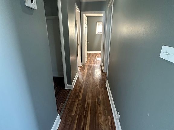 4th image of 6904 Longview Rd