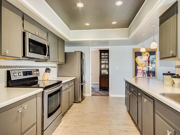 OUTSTANDING KITCHEN