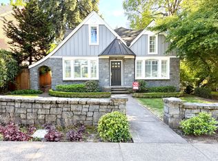 172 Middlecrest Rd, Lake Oswego, OR 97034