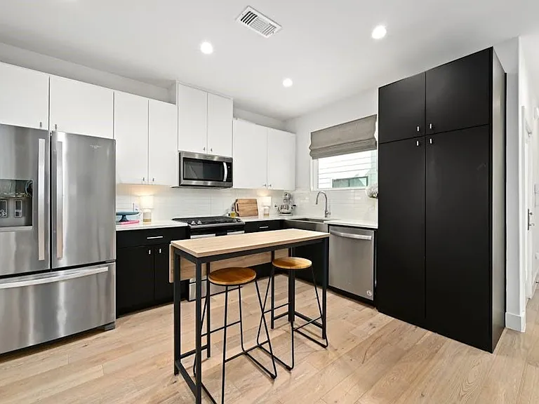 5212 Huisache St #1 — Photo 11