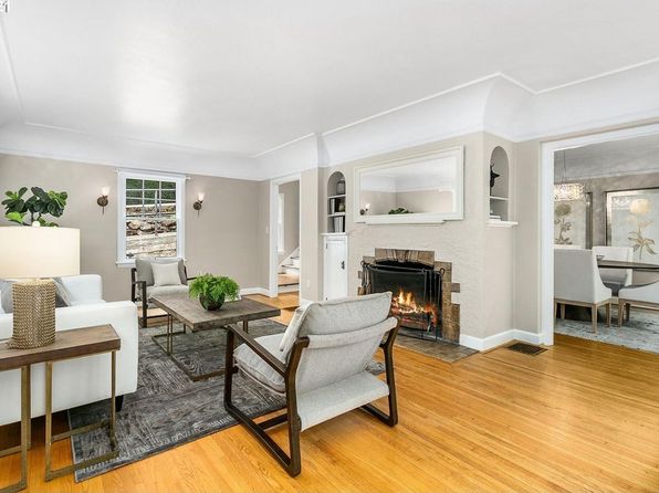 44 NW Macleay Blvd