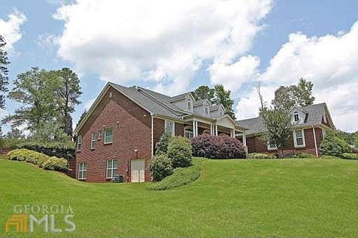 2nd image of 1216 Persimmon Way