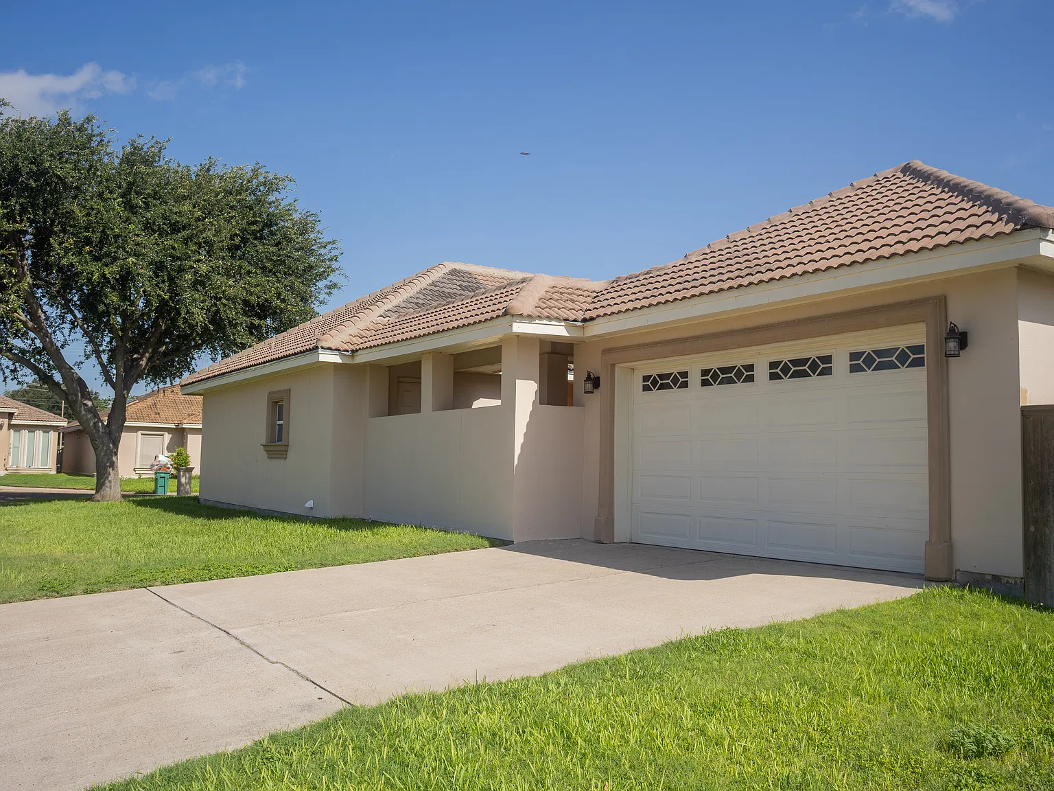 3 bed, 1635 sqft, $1,750 — Photo 2