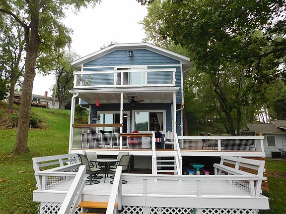 3rd image of 12425 W Poplar Hill Dr