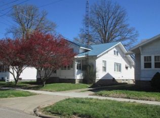 603 W Pine St, Robinson, IL 62454