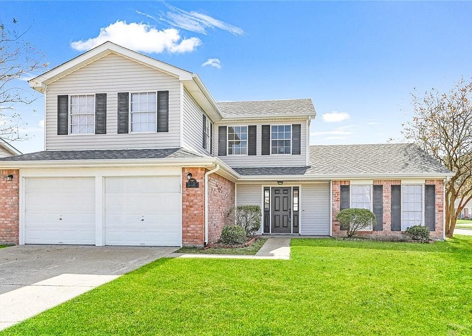 1st image of 102 Honeywood Dr