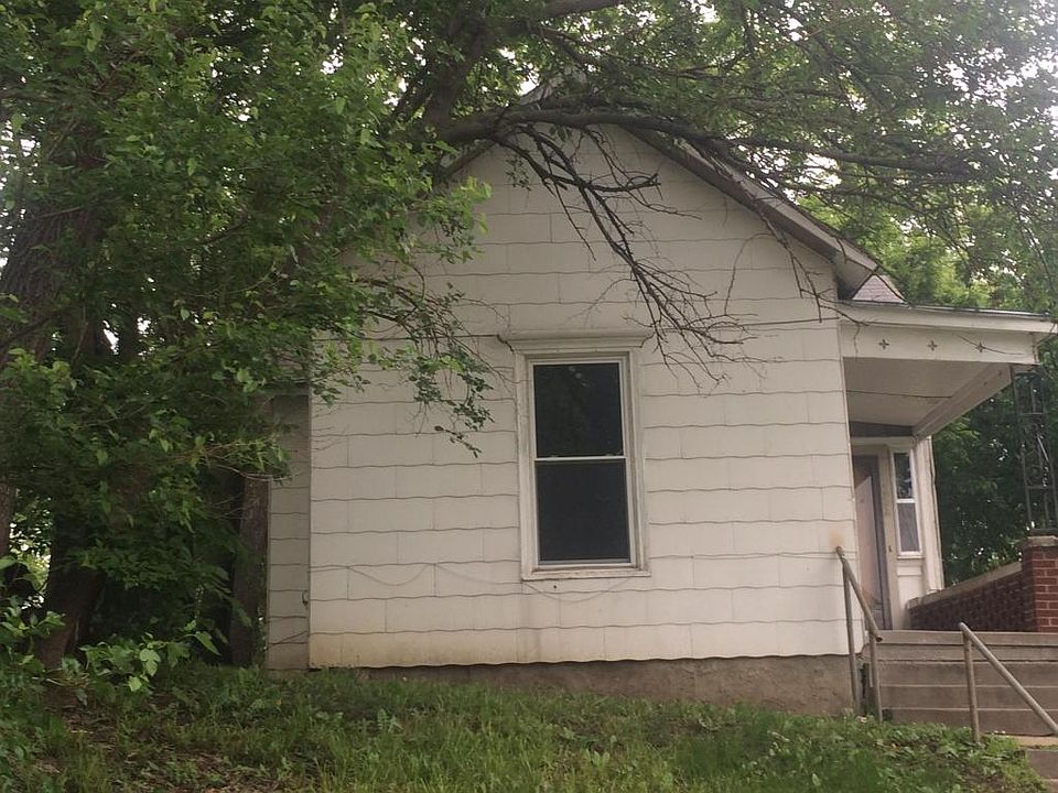 2nd image of 513 S 18th St