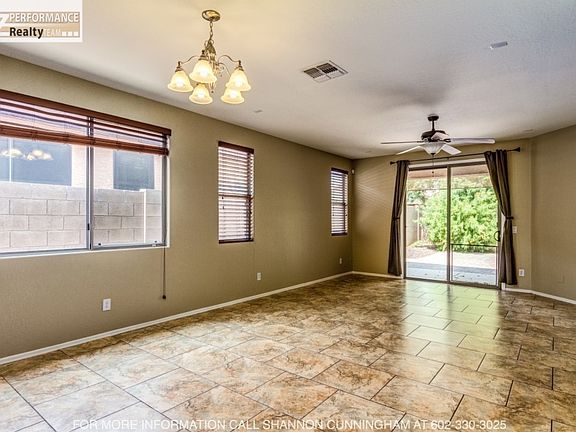 3rd image of 17952 W Sunnyslope Ln