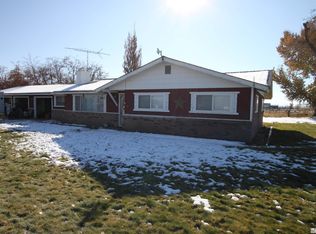 17 Campbell Ln, Yerington, NV 89447