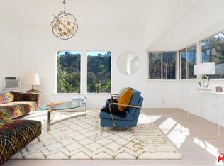 8714 Crescent Dr, Los Angeles, CA 90046