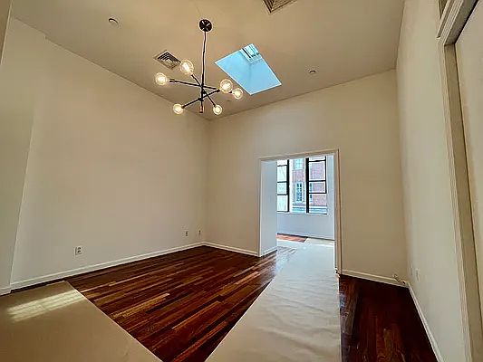 1st image of 124 Orchard St #5A