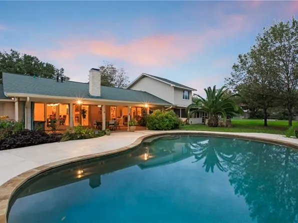 506 Nixon St, Lockhart, TX 78644