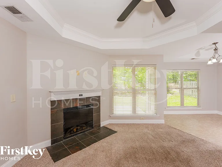 1114 Emerald Ridge Dr — Photo 3
