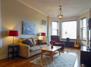 3052 W Logan Blvd #1W, Chicago, IL 60647