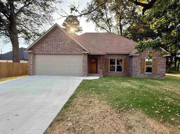 101 4th St, Monette, AR 72447