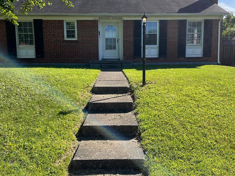 1st image of 394 Stratford Dr