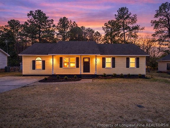 3rd image of 9577 Mountain Home Dr