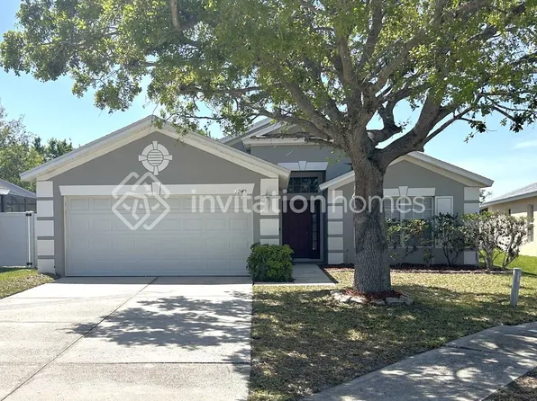 1045 Summer Breeze Dr, Brandon, FL 33511