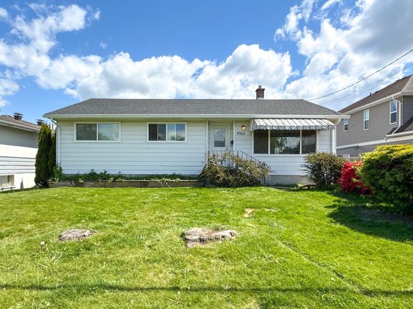 9762 Corbould St, Chilliwack, BC V2P 4B5