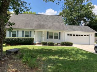 819 Crestview Dr, Madison, AL 35758